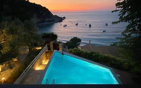 Caltabania Suites